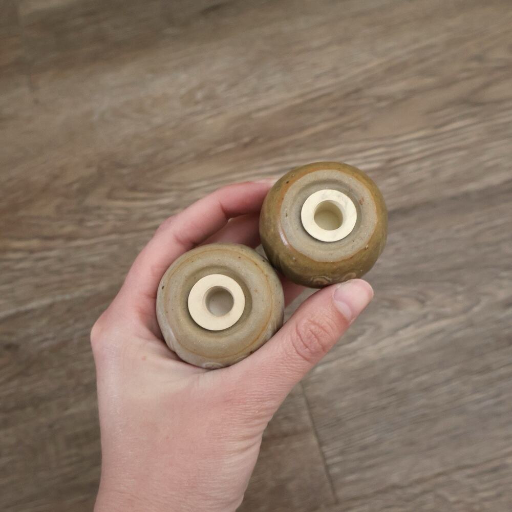Vintage Mini Owl Round Ceramic Salt and Pepper Shakers Decor MCM 70s Cute Rustic - Picture 3 of 3